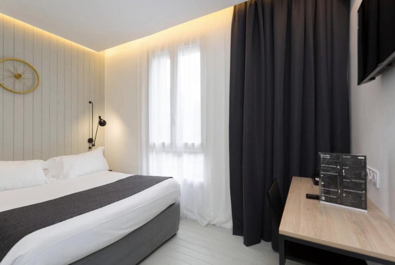 Atypik Hotel Clichy Ngoại thất bức ảnh